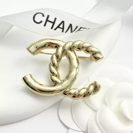 chanel brooches pour femme s_12b0642